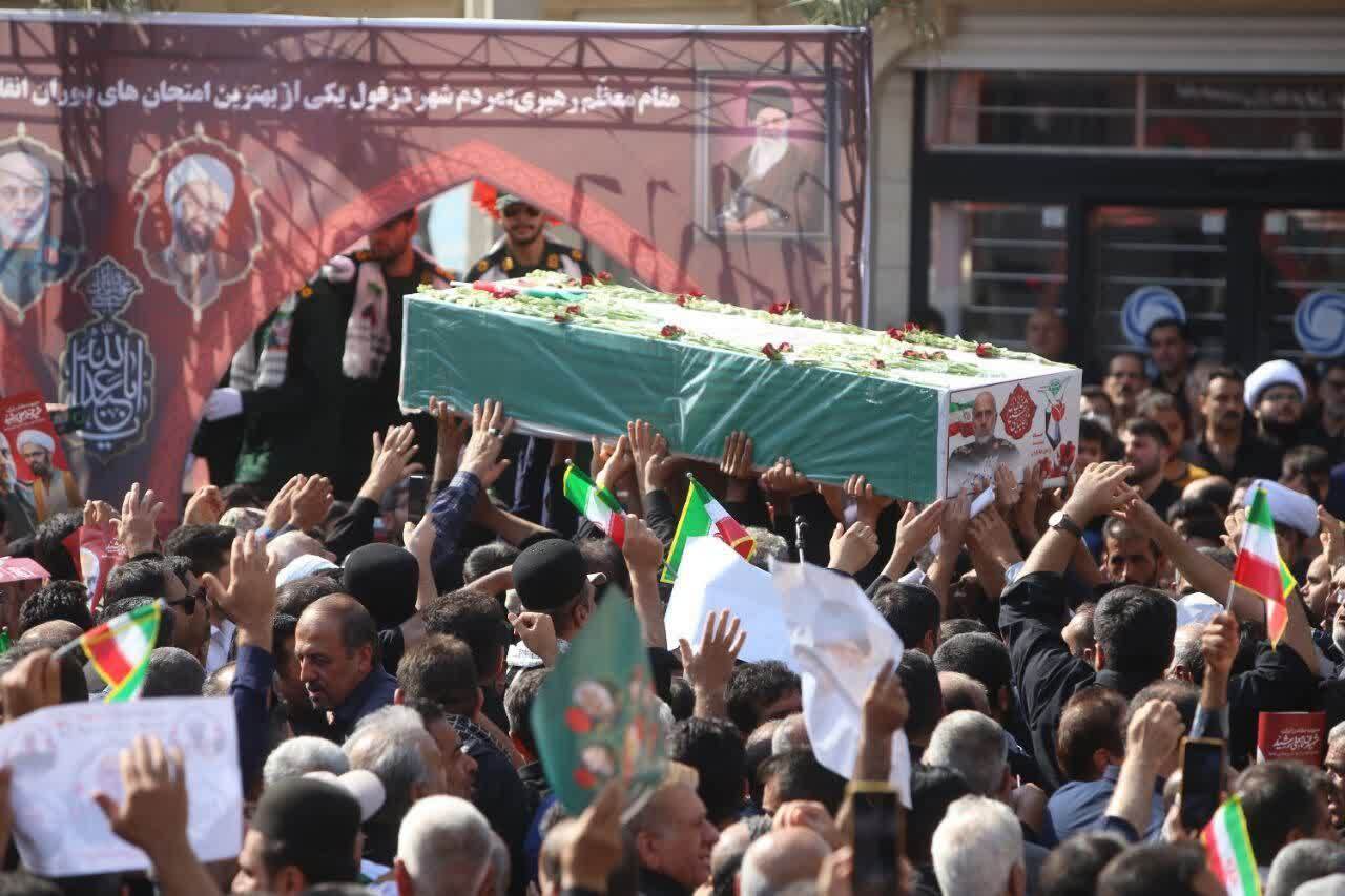 آمادهسازی آرامگاه سپهبد شهید غلامعلی رشید و فرزندش امینعباس آمادهسازی آرامگاه سپهبد شهید غلامعلی رشید و فرزندش امینعباس