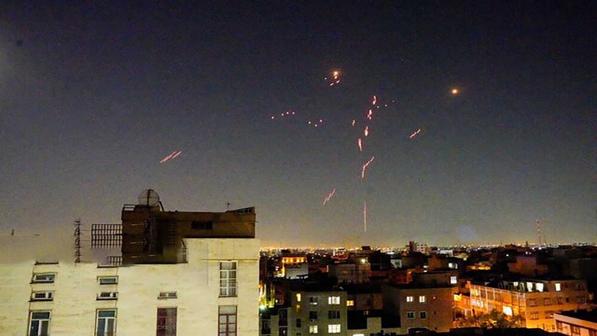 شلیک پدافند هوایی در تهران؛ تست سامانههای پدافندی، بدون وقوع انفجار