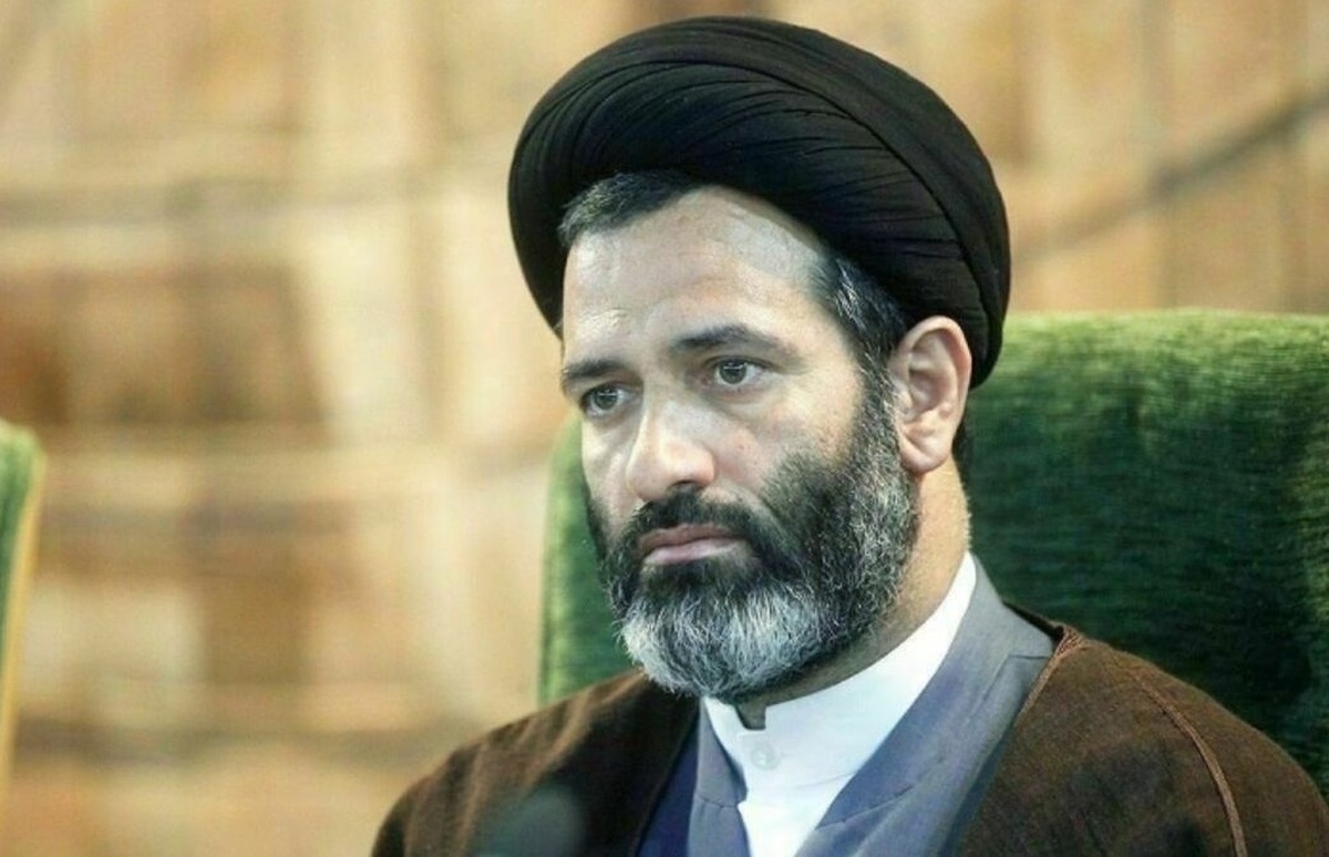 بهرهمند نشدن خودروسازان از علم مجموعههای نظامی از ضعفشان است