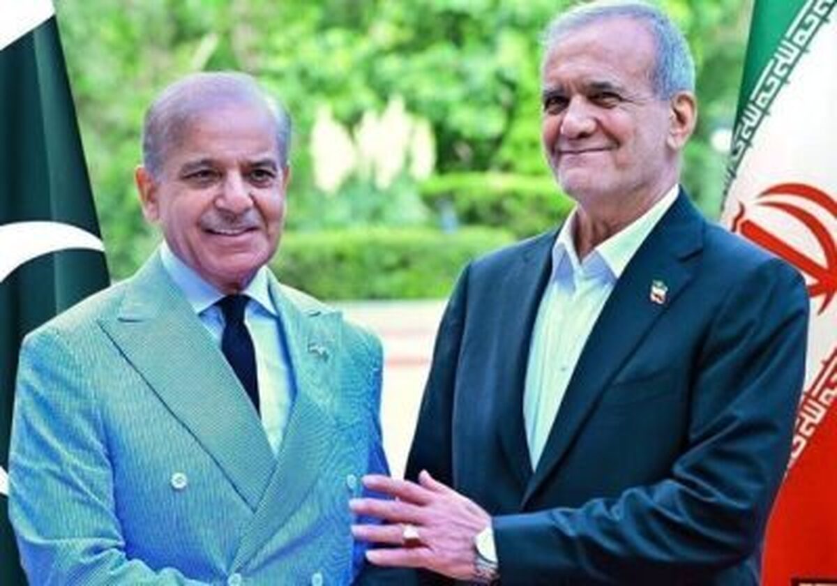 پزشکیان وارد اسلامآباد شد