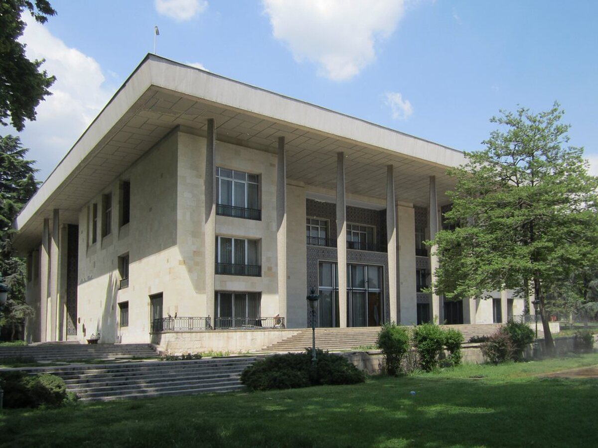 کاخ نیاوران از فردا به تدریج باز میشود