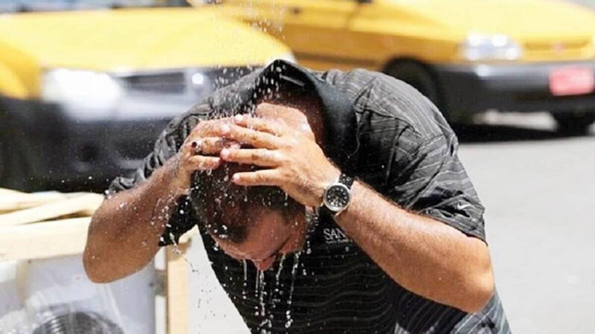 هشدار قرمز هواشناسی خوزستان دمای ۵۰ درجه و بالاتر در راه است