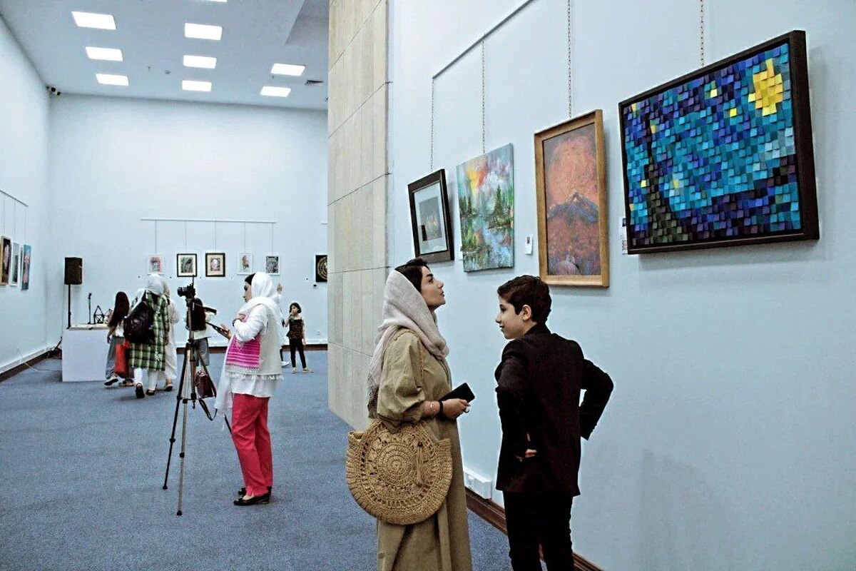 نمایشگاه گروهی «آخرین نگاه به نفس‌های زمین» افتتاح شد