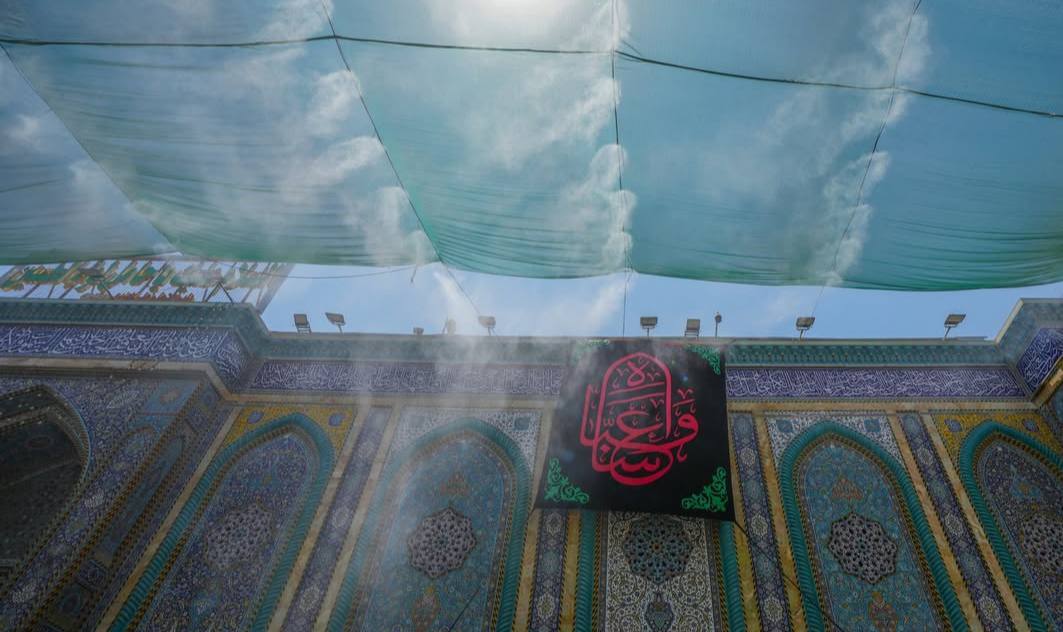 راهکار خادمان کربلا برای جلوگیری از گرمازدگی زائران اربعین راهکار خادمان کربلا برای جلوگیری از گرمازدگی زائران اربعین