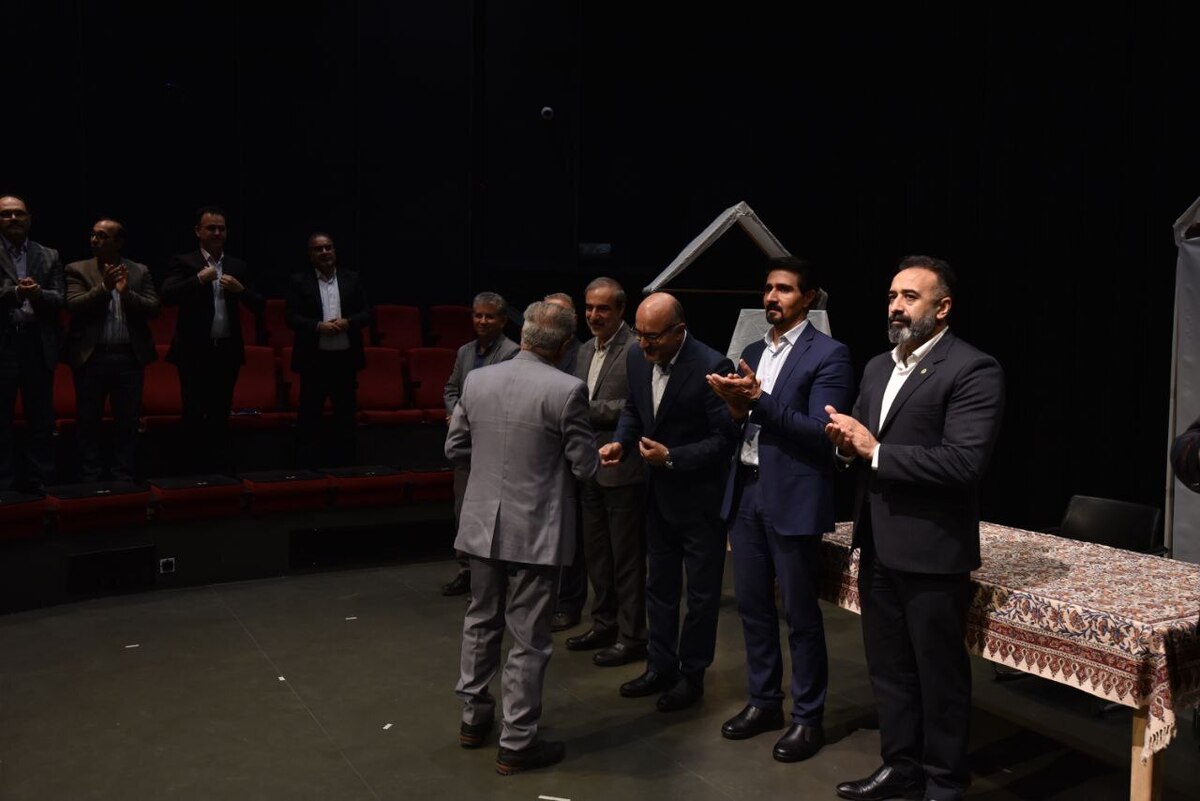 مردانی: شاهین شهر را با جشنواره ملی تئاتر اقتباس خواهند شناخت پوستر جشنواره تئاتر اقتباس رونمایی شد