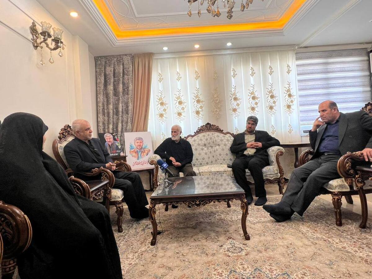 شهدا به شایستگی مسیر زندگیشان را انتخاب کردند