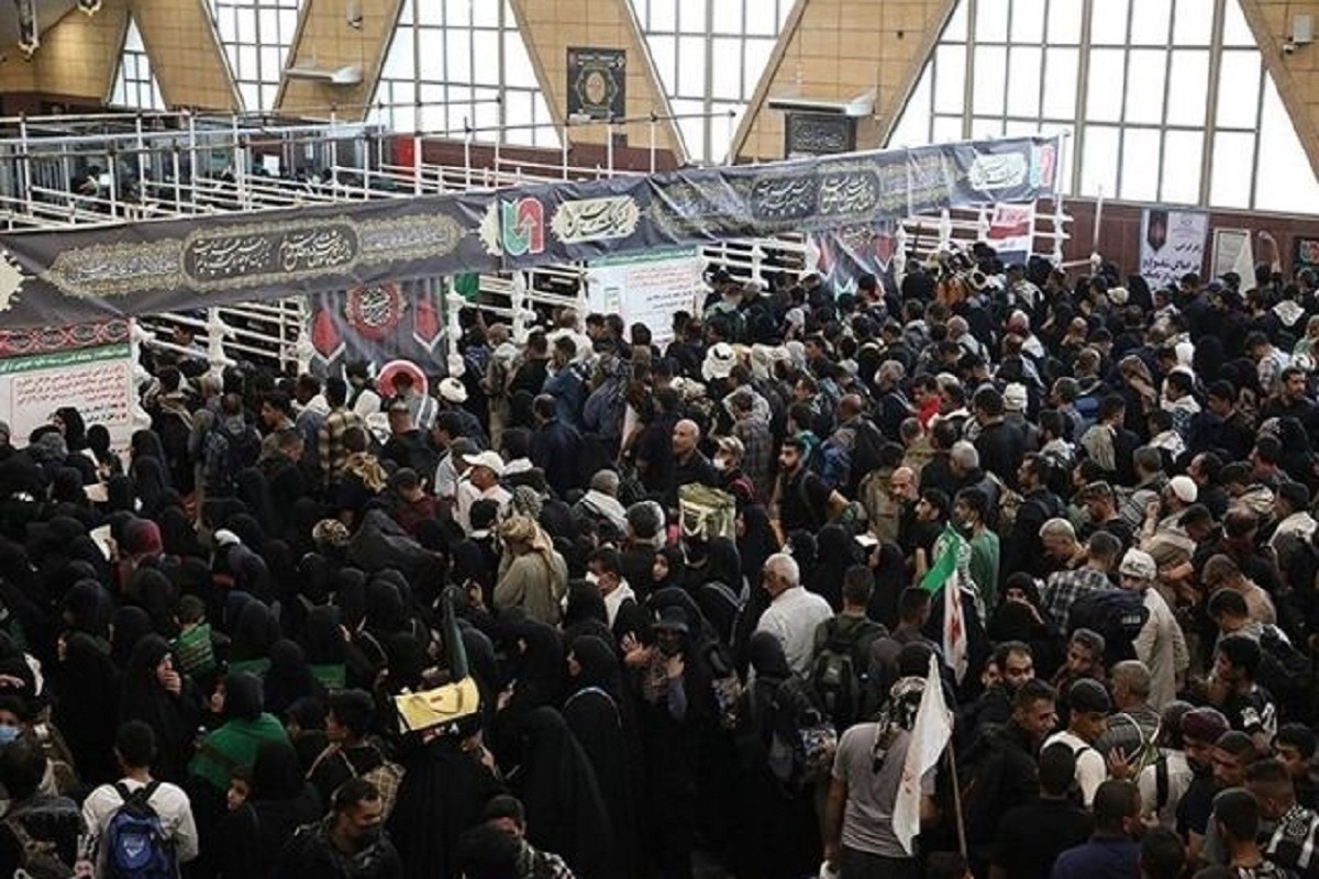 زیر ساختهای ایلام برای اربعین حسینی به روز نشد/ قطع مکرر برق و ماندن زوار در گرمای ۶۰ درجه!