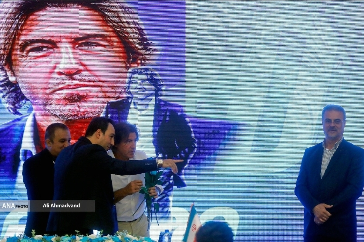 لطفی: مگر استقلال میدان میوه و ترهبار است که پکیجی بازیکن میگیرند؟ از ماتزاری به فیروز کریمی رسیدند، از حسینی به فر عباسی