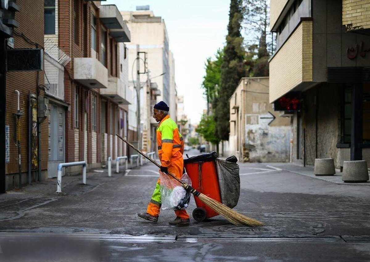 اقراریان: راه نجات نظافت شهر، اصلاح فرایندها و مکانیزه شدن است