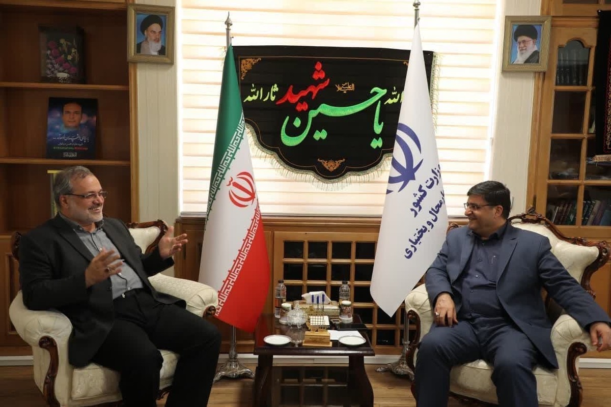 بهره‌گیری از توان علمی و تحقیقاتی دانشگاه آزاد در حل چالش‌های چهارمحال و بختیاری
