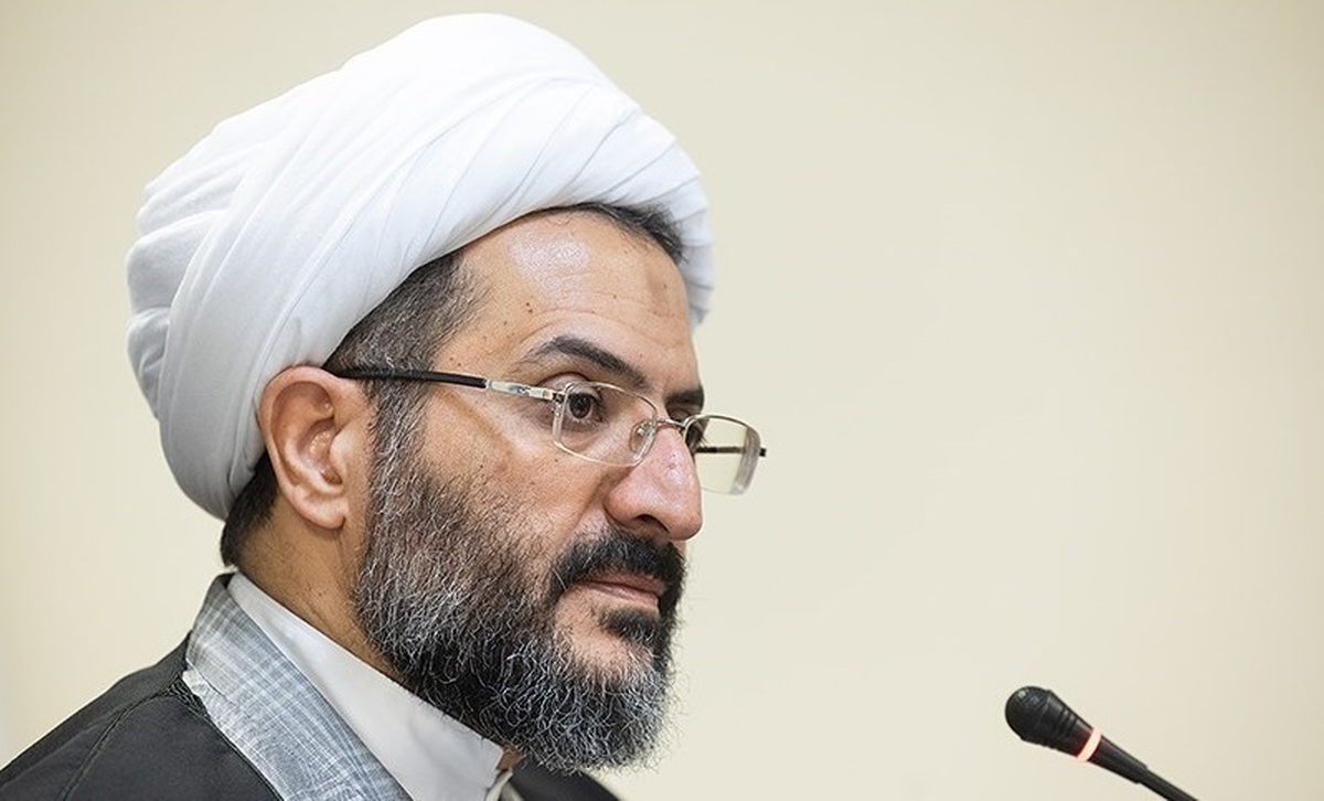 تبدیل بقاع متبرکه به قرارگاههای بصیرت و وحدت ملی