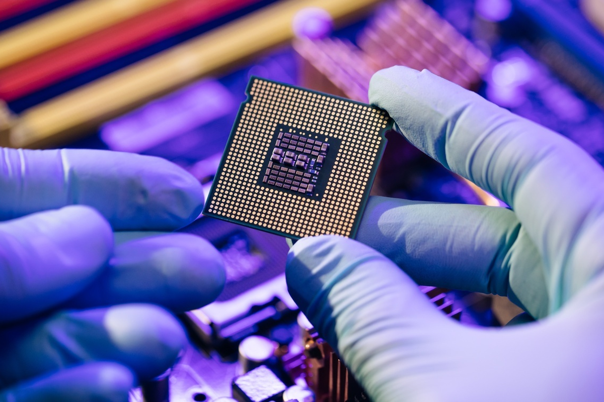 انویدیا و AMD برای حفظ بازار تراشۀ چین، به آمریکا باج می‌دهند