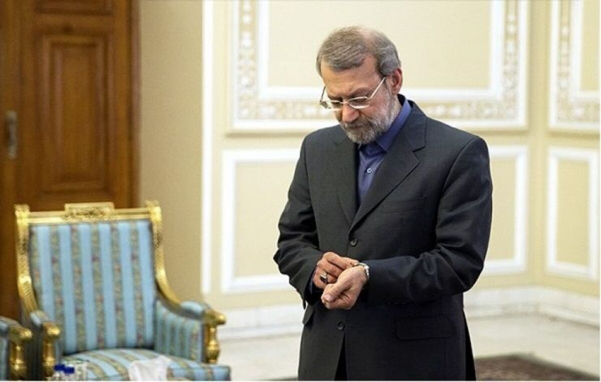سفر لاریجانی به لبنان پیشبرد طرح خلع سلاح حزبالله را کند میکند