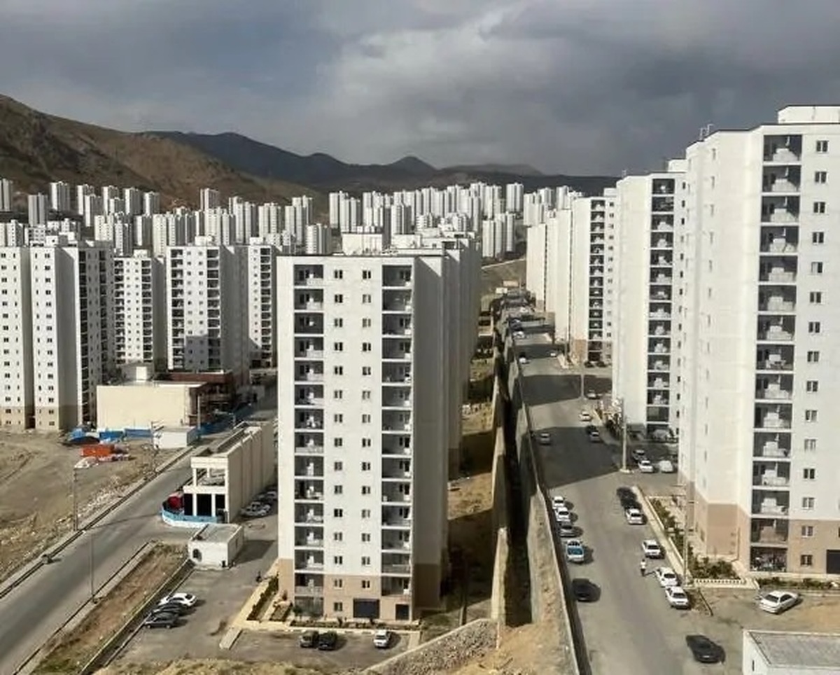 تاخیر ۱۵ ماهه در مسکن حمایتی تهران؛ ۷۰ درصد تاخیرات ناشی از تامین مالی ۱۷۰۰ واحد آماده تحویل در شهریور