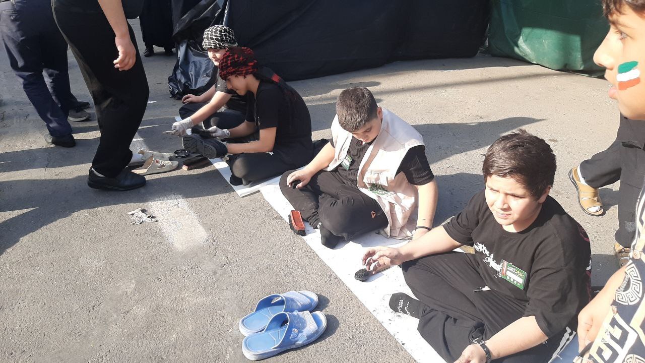 فریاد «لبیک یا حسین» در پایتخت؛ جاماندگان اربعین، پیام وفاداری سر دادند+ عکس و فیلم فریاد «لبیک یا حسین» در پایتخت؛ جاماندگان اربعین، پیام وفاداری سر دادند+ عکس و فیلم