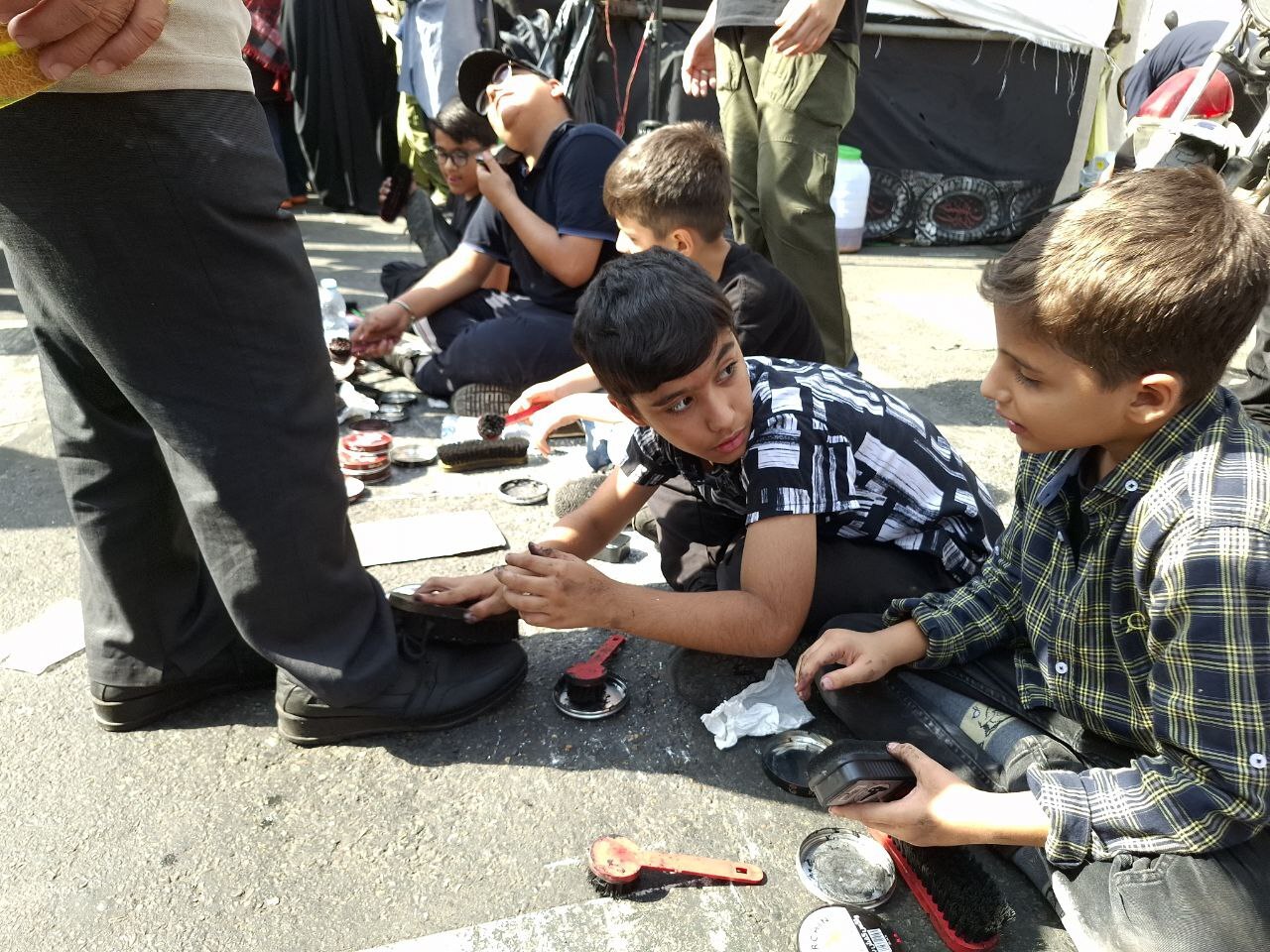 فریاد «لبیک یا حسین» در پایتخت؛ جاماندگان اربعین، پیام وفاداری سر دادند+ عکس و فیلم فریاد «لبیک یا حسین» در پایتخت؛ جاماندگان اربعین، پیام وفاداری سر دادند+ عکس و فیلم