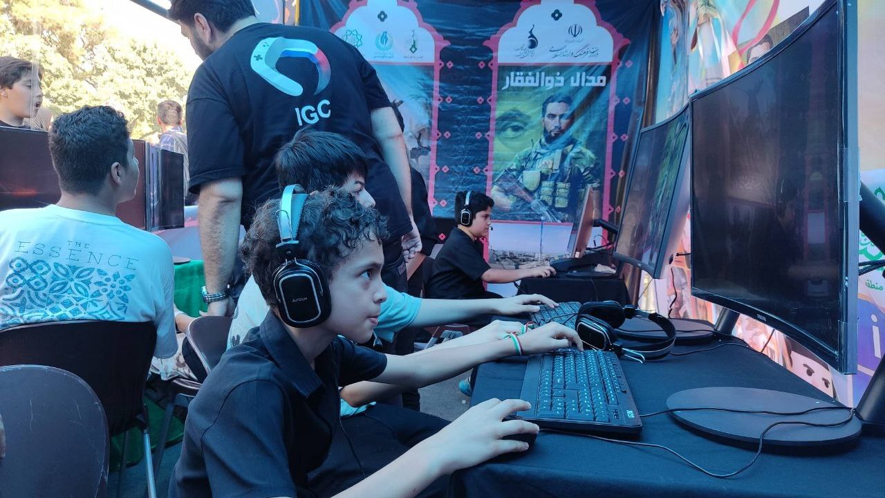 فریاد «لبیک یا حسین» در پایتخت؛ جاماندگان اربعین، پیام وفاداری سر دادند+ عکس و فیلم فریاد «لبیک یا حسین» در پایتخت؛ جاماندگان اربعین، پیام وفاداری سر دادند+ عکس و فیلم