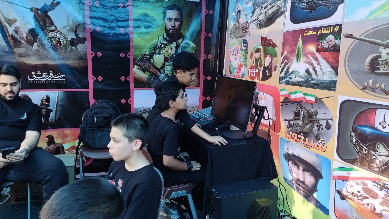 فریاد «لبیک یا حسین» در پایتخت؛ جاماندگان اربعین، پیام وفاداری سر دادند+ عکس و فیلم فریاد «لبیک یا حسین» در پایتخت؛ جاماندگان اربعین، پیام وفاداری سر دادند+ عکس و فیلم