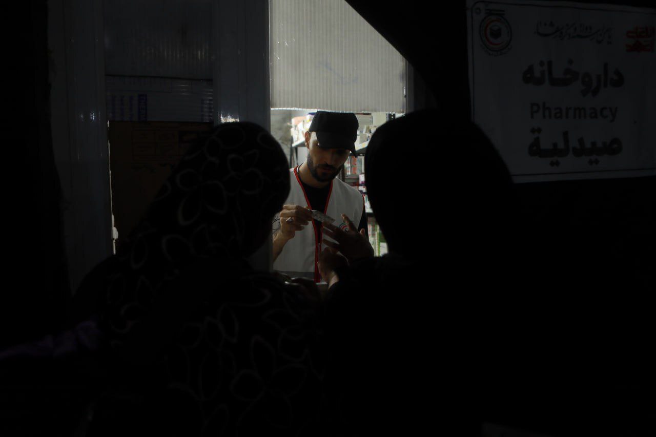 خدمات گسترده و مستمر هلال احمر در ایام اربعین؛ از مراقبت پزشکی تا امداد و نجات زائران خدمات گسترده و مستمر هلال احمر در ایام اربعین؛ از مراقبت پزشکی تا امداد و نجات زائران