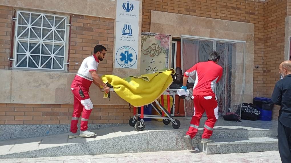 گزارشی از آمار خدمات گسترده و مستمر هلال احمر در ایام اربعین؛ از مراقبت پزشکی تا امداد و نجات زائران گزارشی از آمار خدمات گسترده و مستمر هلال احمر در ایام اربعین؛ از مراقبت پزشکی تا امداد و نجات زائران