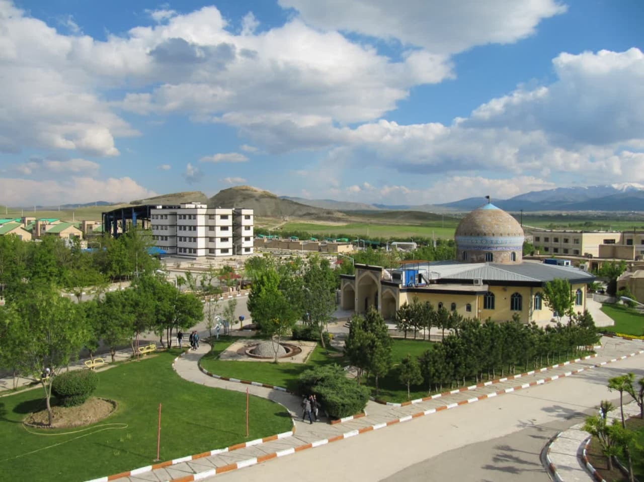 دانشگاه آزاد همدان؛ از مغازه کوچک تا الگویی موفق در آموزش و پژوهش