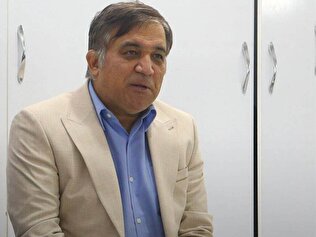 اکبرپور: تاجرنیا می‌خواهد با یک دست شش هندوانه بلند کند/ سیدورف فقط برای دکوری خوب است