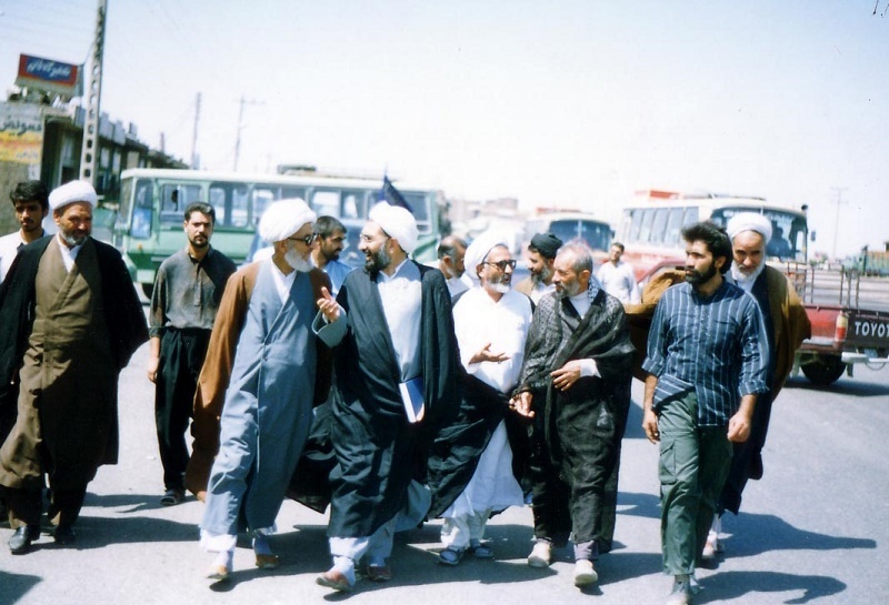 سه پیادهروی که حجتالاسلام ابوترابی بنیان نهاد/ راز آرامش در اردوگاههای بعثی سه پیادهروی که حجتالاسلام ابوترابی بنیان نهاد/ راز آرامش در اردوگاههای بعثی