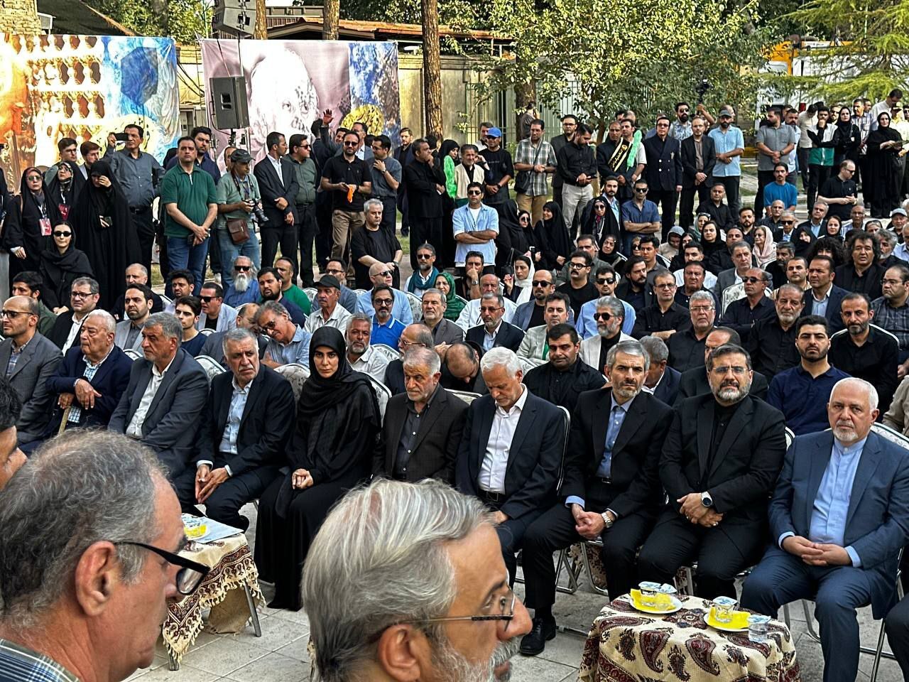 خداحافظی با استاد رنگ و قلم در هنرستان هنرهای زیبای اصفهان/ صالحی: فرشچیان حکیم هنرمند بود