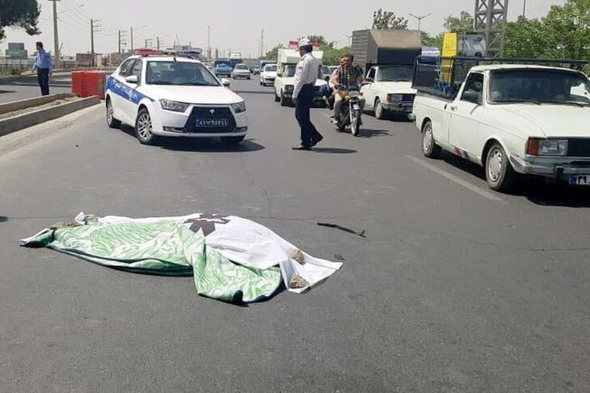 تصادف مرگبار وانت پراید با عابر پیاده