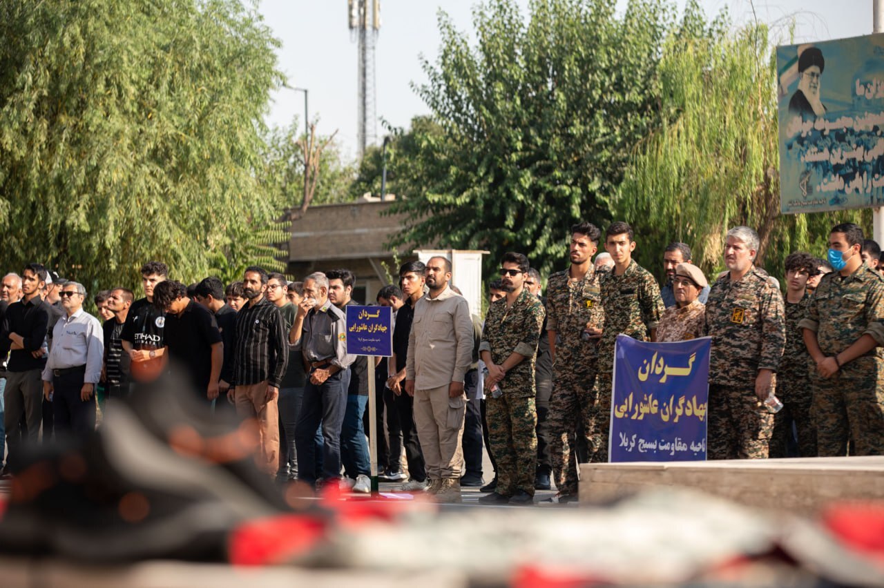 رونمایی از لباس گردان&zwnj;های جهادگران عاشورایی در تهران/ سردار زهرایی: این گردان&zwnj;ها دو منظوره&zwnj;اند، سردار حسن&zwnj;زاده: رزمایش بزرگ در هفته دفاع مقدس برگزار می&zwnj;شود