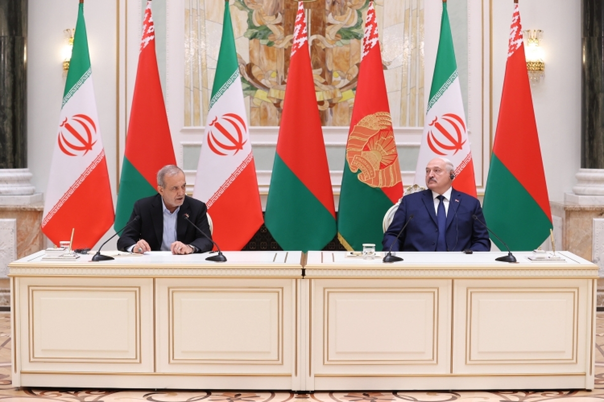 پزشکیان: نتایج توافقات سفر بلاروس قطعا در آینده و در روند رو به رشد همکاری‌های فیمابین مشاهده خواهد شد