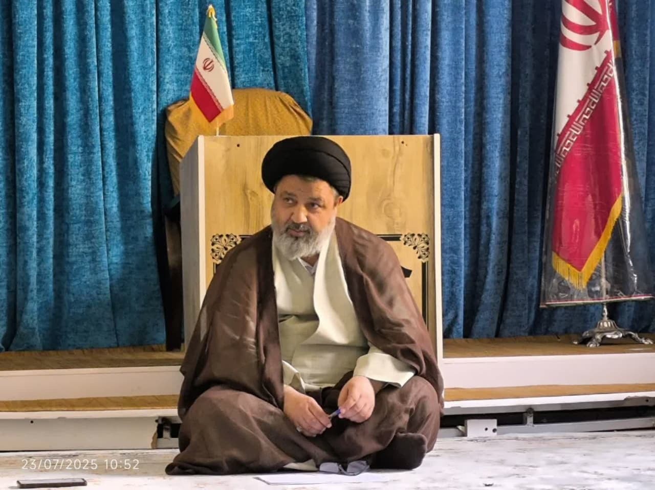 جنگ تحمیلی ۱۲ روزه موجی از وحدت و همدلی در کشور ایجاد کرد جنگ تحمیلی ۱۲ روزه موجی از وحدت و همدلی در کشور ایجاد کرد