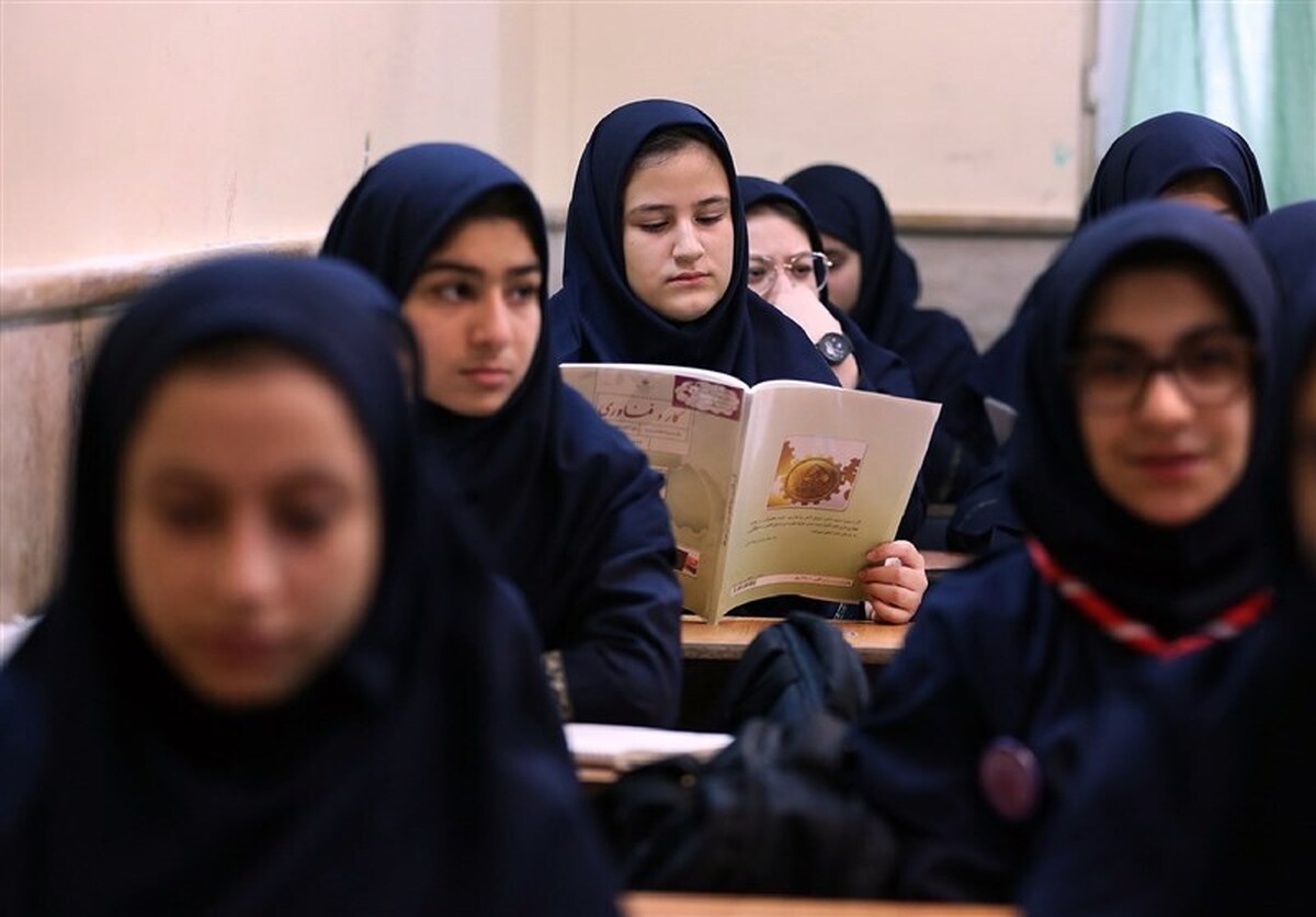 از عشق به مهندسی و نویسندگی تا ترس بیکاری  چرا انسانی و ریاضی در سایه تجربی رنگ می‌بازند؟