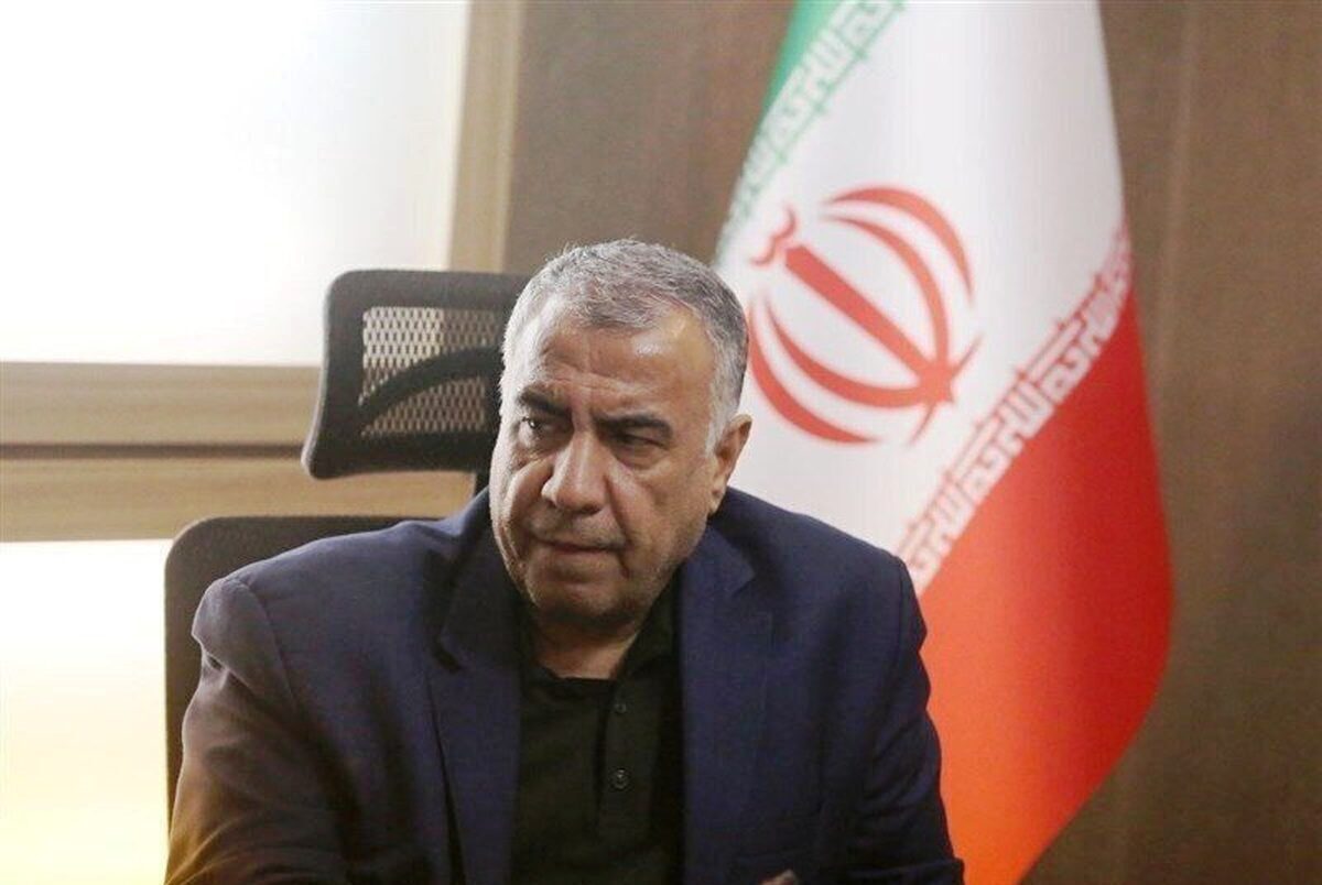 کشوری فرد: باشگاه‌ها سقف بودجه را صد در صد دور زده‌اند!  مهاجم پرسپولیس هپاتیت دارد و نمی‌تواند بازی کند+فیلم