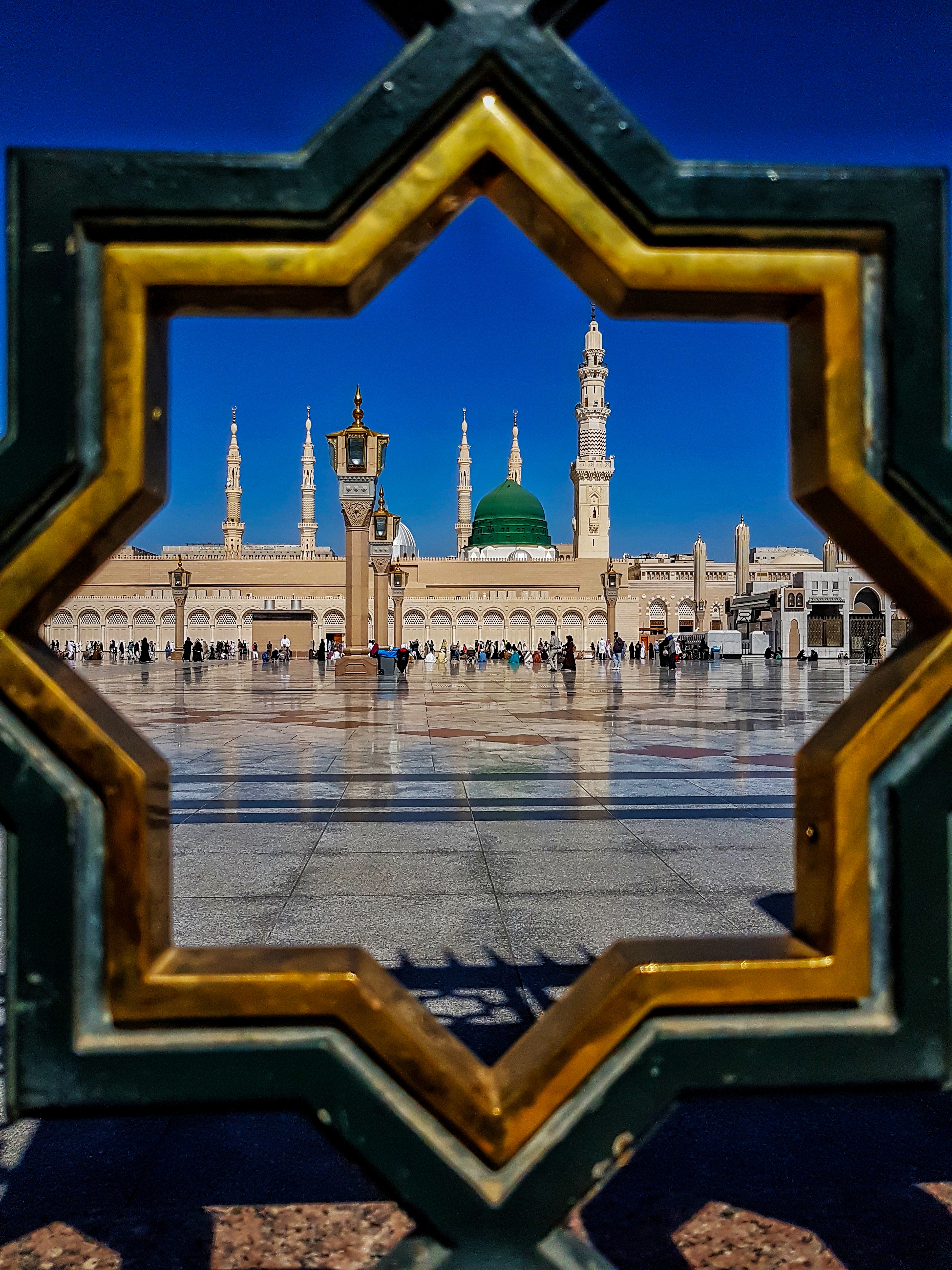 از مکه تا تهران؛ میراث پیامبر در ایستادگی علیه قلداران عالم