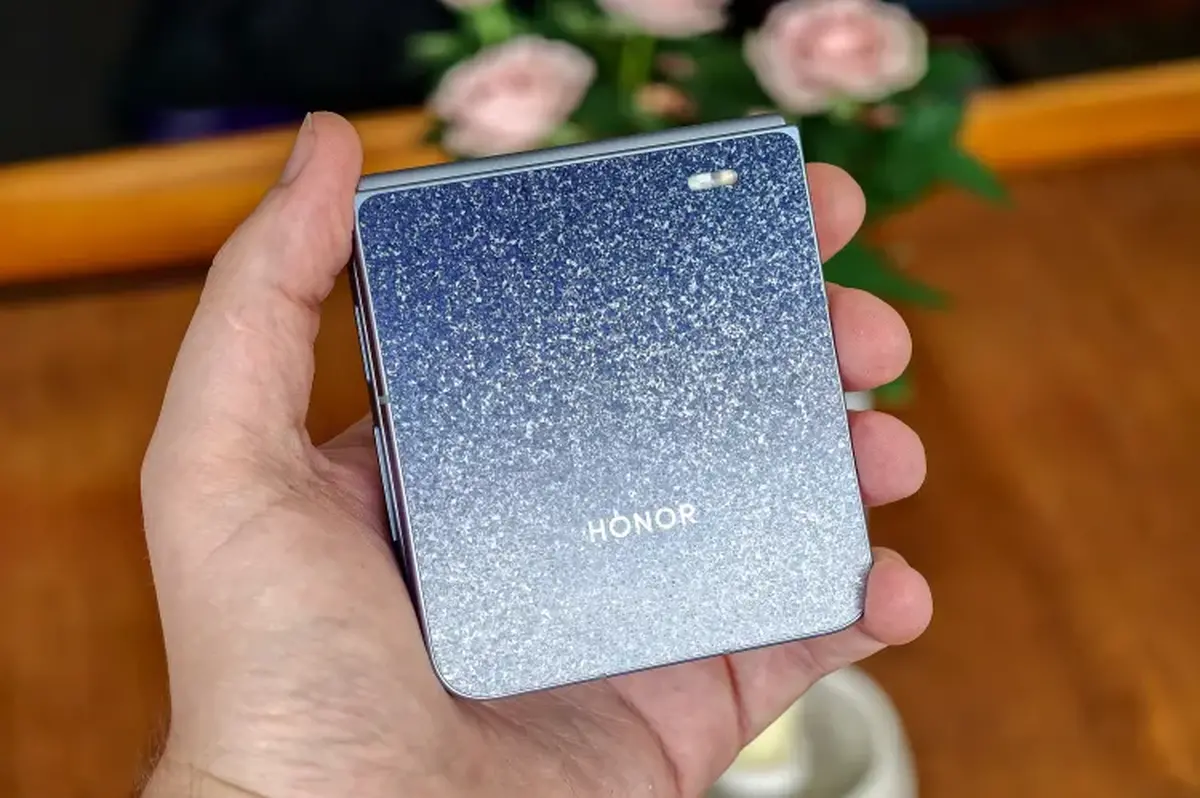 آنر  از گوشی تاشوی جدید Magic V Flip ۲ رونمایی کرد