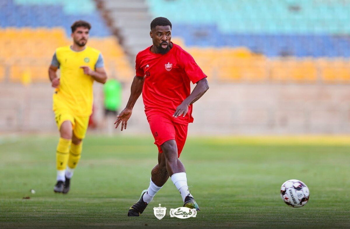 باشگاه پرسپولیس: حضور اوریه مشکلی برای دیگر بازیکنان ندارد  بازیکنان مشابه او در حال بازی هستند