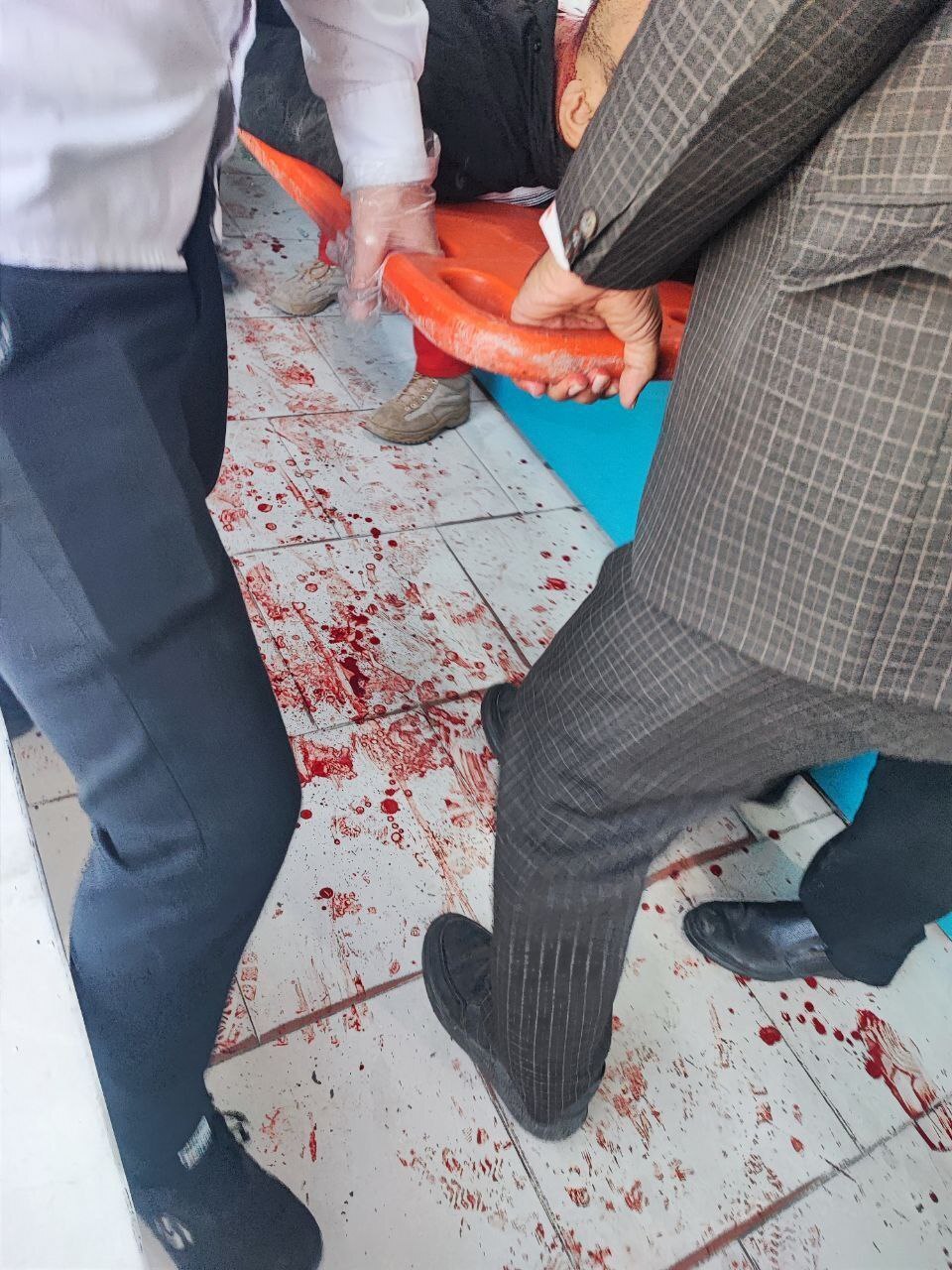 حملۀ تروریستی به دادگستری زاهدان و هلاکت سه مهاجم + عکس و فیلم