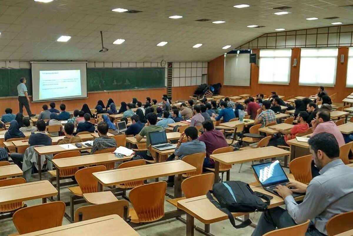 آموزش مهارتهای هوش مالی با سناریوهای واقعی در دانشگاه امیرکبیر