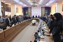 وزارت کار از نخبگان برای خدمترسانی بهتر به مردم استفاده میکند