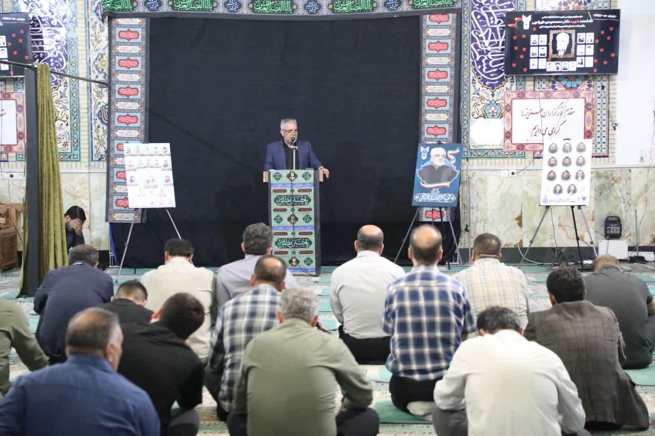 شهید طهرانچی؛ فیزیکدانی در قلههای دانش و مدیری دقیق در سیاستگذاری شهید طهرانچی؛ فیزیکدانی در قلههای دانش و مدیری دقیق در سیاستگذاری