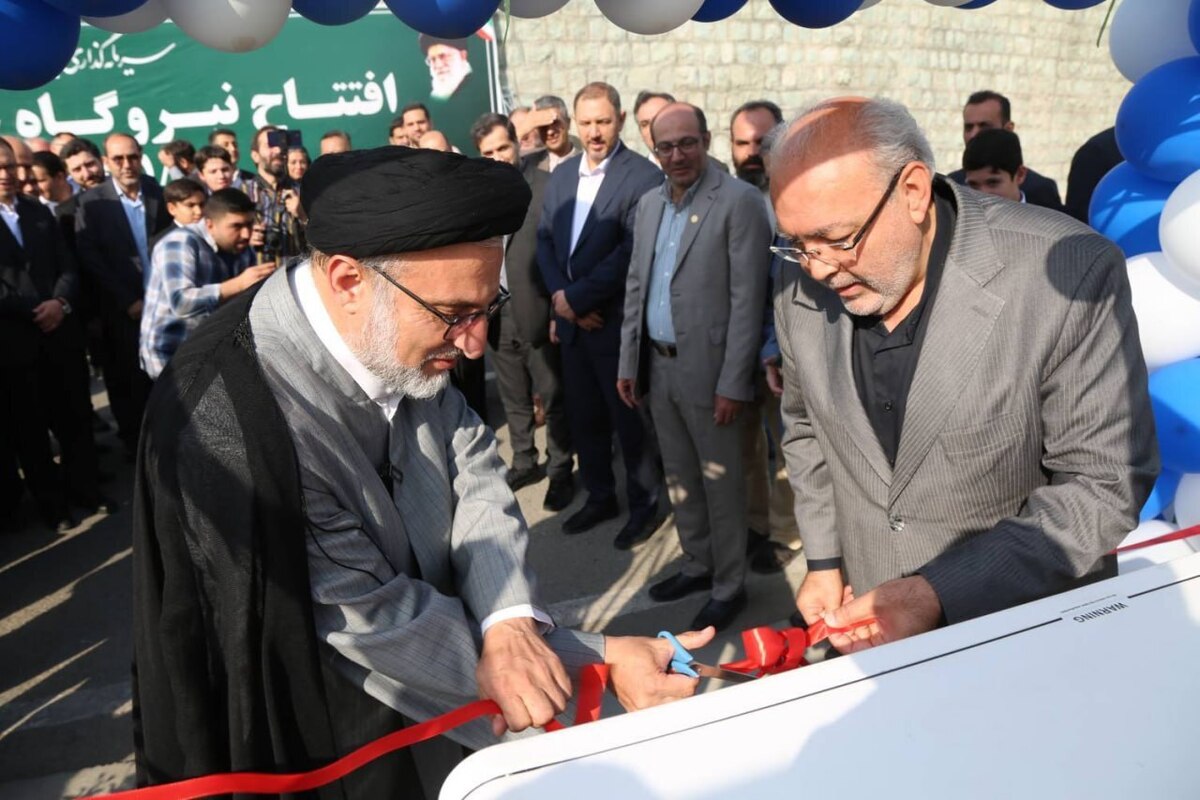 نیروگاه خورشیدی ۱.۵ مگاواتی اوقاف در هتل ارم افتتاح شد خاموشی: وقف، بستر ورود به اقتصاد دانش‌بنیان و انرژی‌های نو است