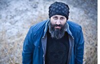 آرش-سنجابی-با-آماس-به-تماشاخانه-سنگلج-می‌آید