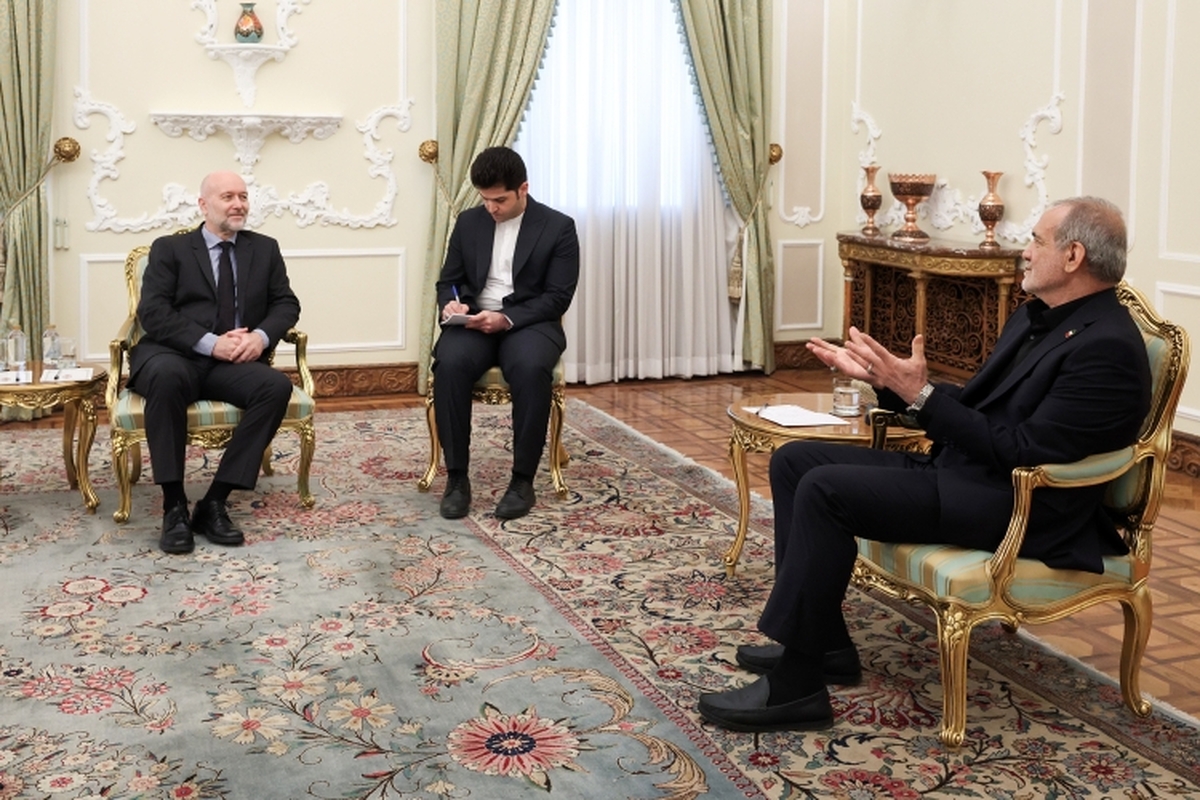 پزشکیان: توسعه روابط با همه کشورها در چارچوب احترام متقابل از اصول اساسی سیاست ایران است  پاسخ ما به تجاوز احتمالی مقتدرانه خواهد بود