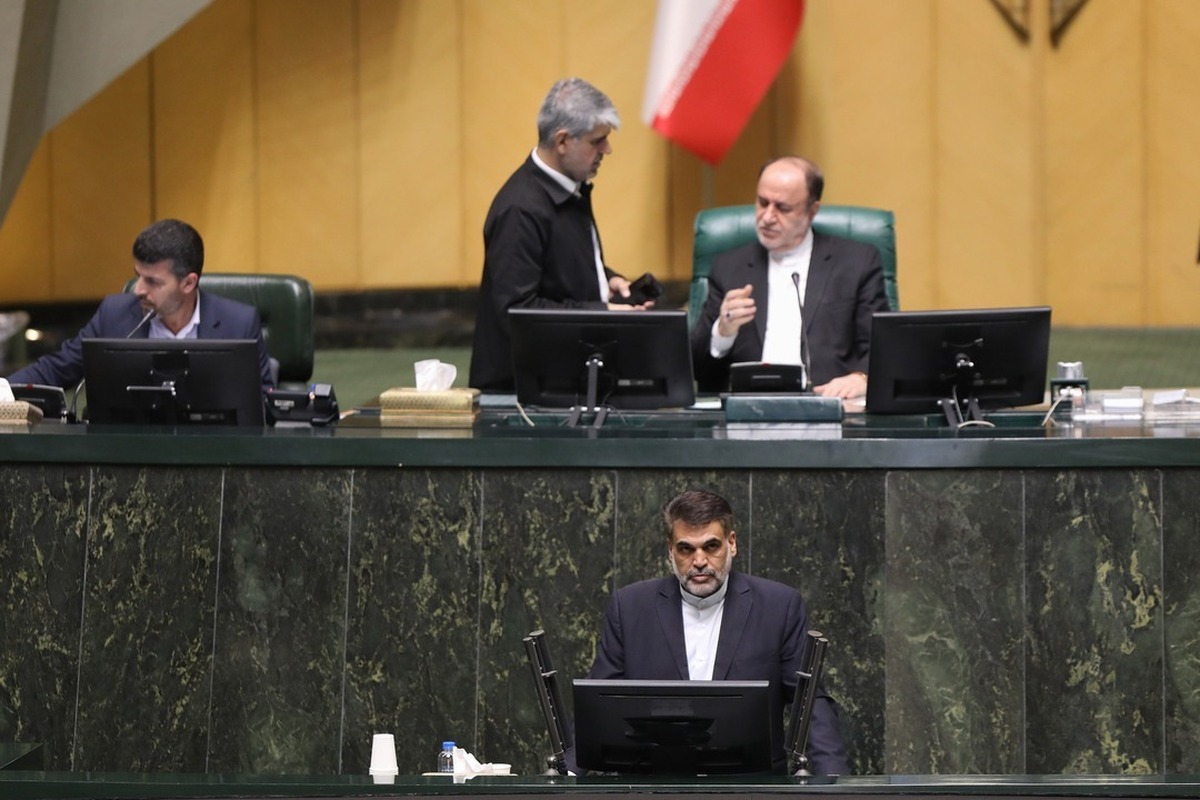 توسلی: شاهد انتصابات نادرست در وزارت ارشاد هستیم
