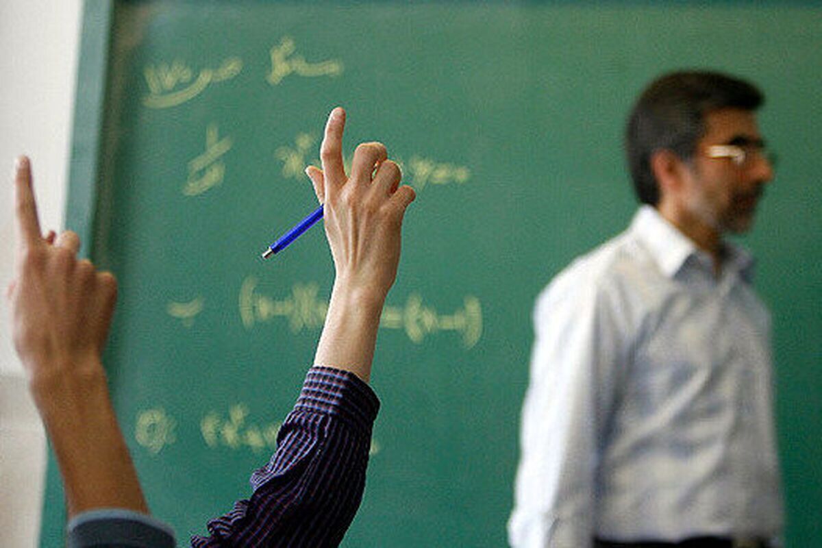 چرا نخبگان به سمت معلمی نمیآیند؟