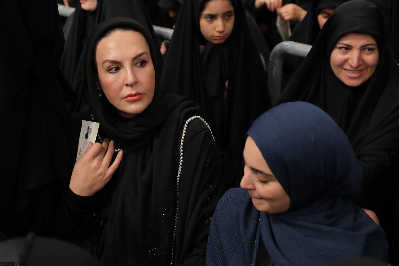 ایستاده برای تبیین جهاد؛ دست پر ایران در مدار دین و دانش ایستاده برای تبیین جهاد؛ دست پر ایران در مدار دین و دانش