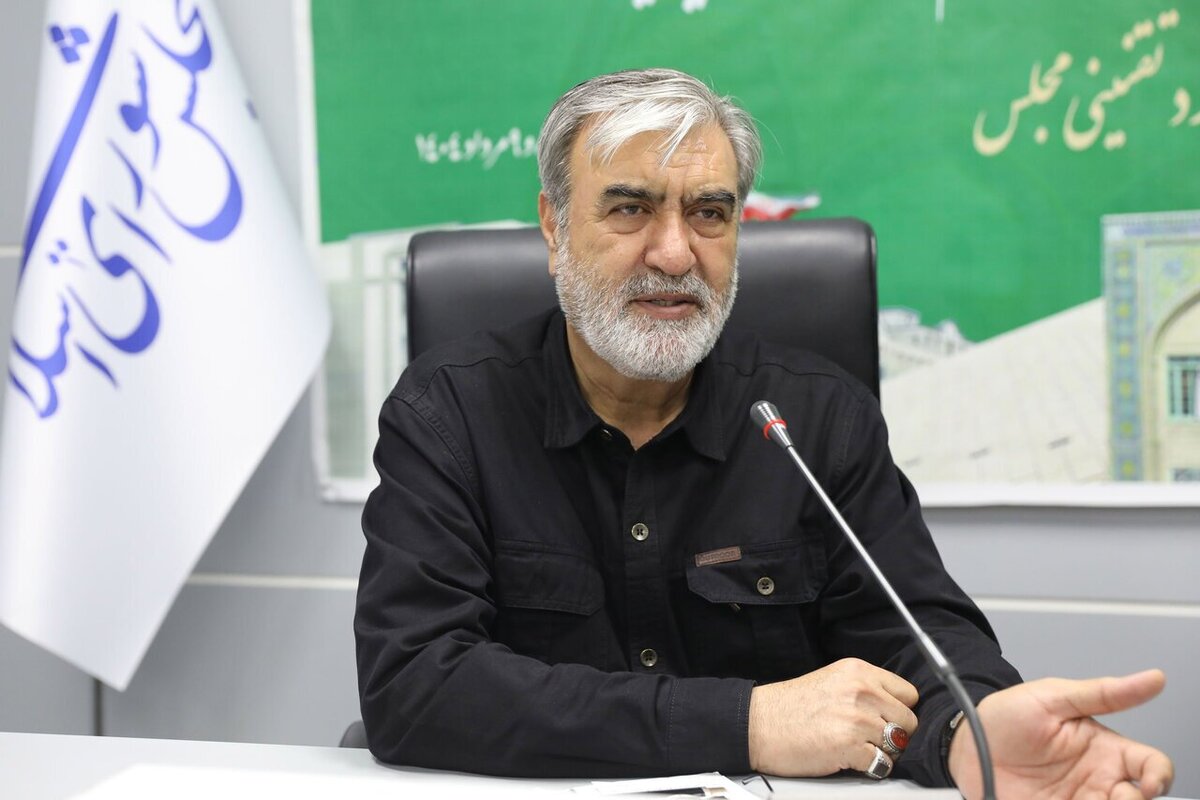 عزیزی: ۶ موشک به پایگاه آمریکایی العدید قطر اصابت کرد
