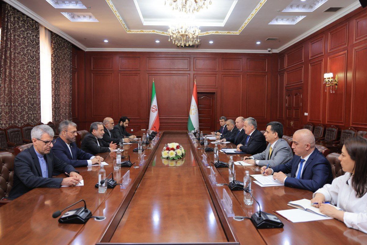 تقدیر عراقچی از مواضع تاجیکستان در محکوم کردن تجاوزات نظامی صورتگرفته علیه ایران/ مهرالدین: آماده گسترش روابط در تمام حوزهها با ایران هستیم