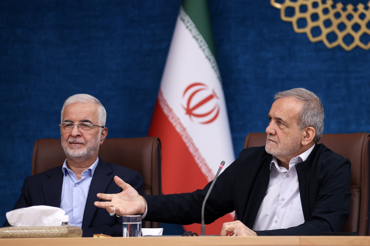پزشکیان: ایران در آستانه بحران جدی آب قرار دارد مصرف بیرویه منابع آبی کشور را تهدید میکند